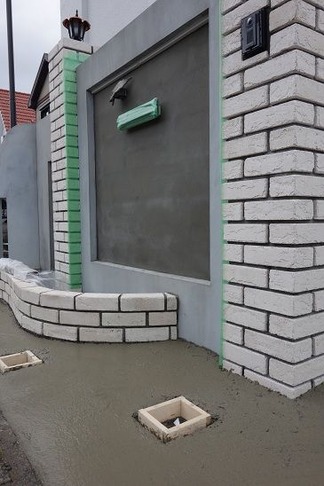 門壁前の造作