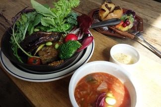 カフェ「RK GARDEN」
