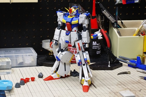 MG 強化型ZZガンダムver.ka製作記03：スジボリなど : 続・七式