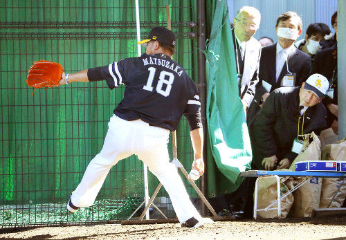 20160210-OHT1I50121-L