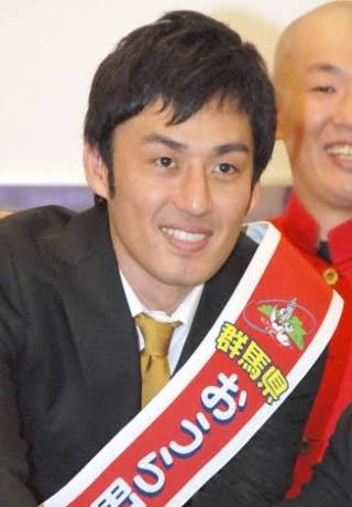 j6S618i