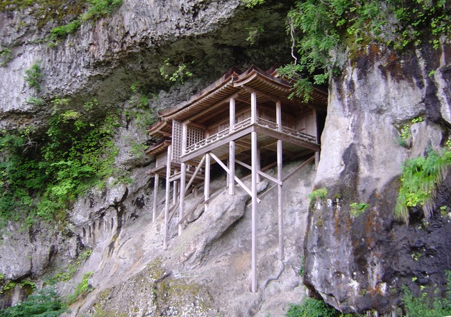Japan_Tottori_MitokuSan_Nageiredo_DSC01248