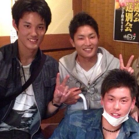 uqlE9XH