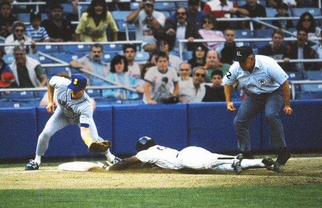 Baseball_steal