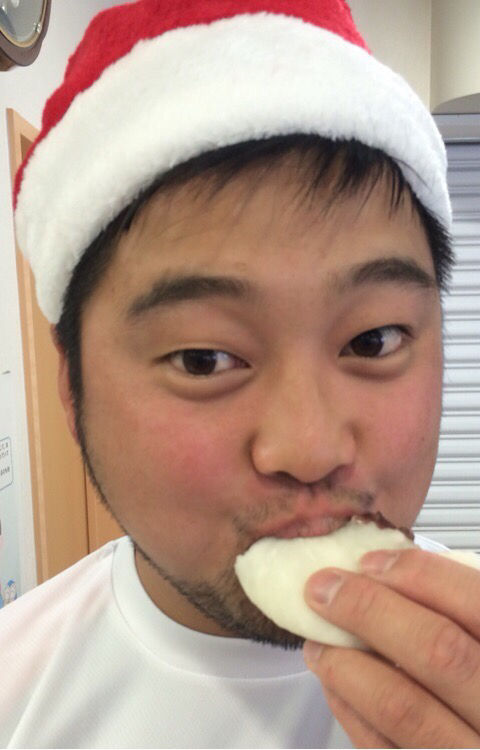yF8qHYD