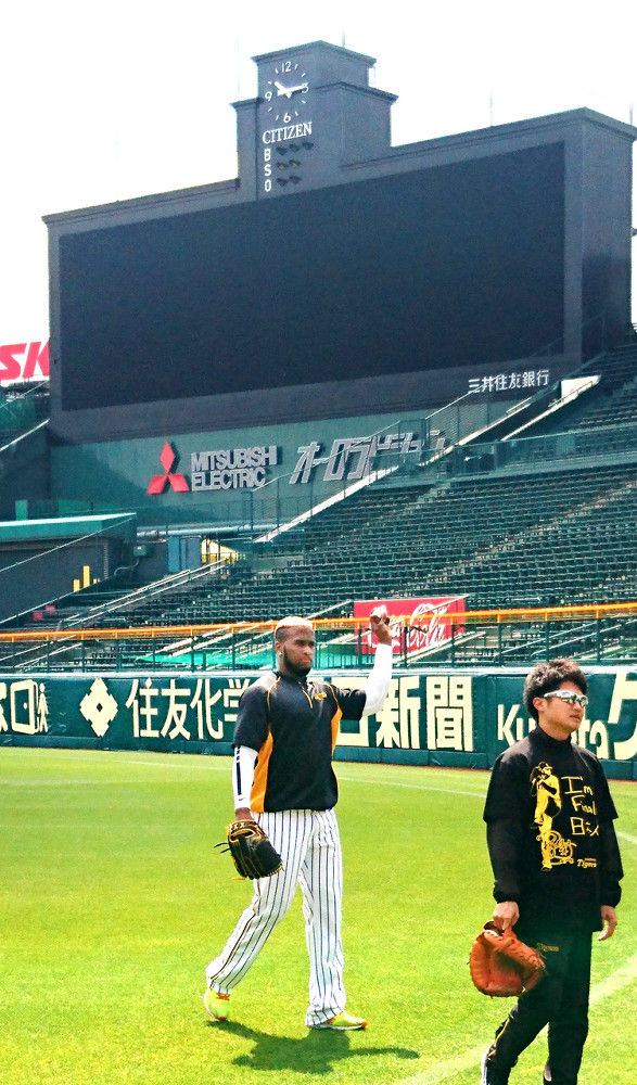 20190415-OHT1I50156-L