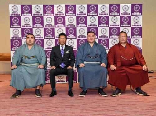 s-sato2017042704sumo-w500_0