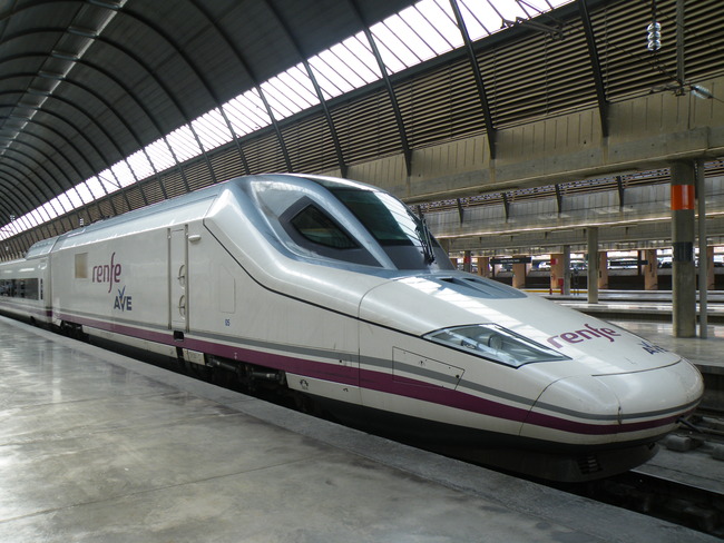 AVE_S-102_Renfe_Sevilla_Santa_Justa