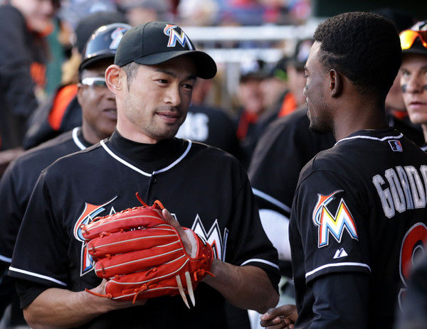 Miami+Marlins+v+Philadelphia+Phillies+8mZbZLycfZGl
