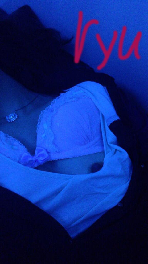 f977789f-s