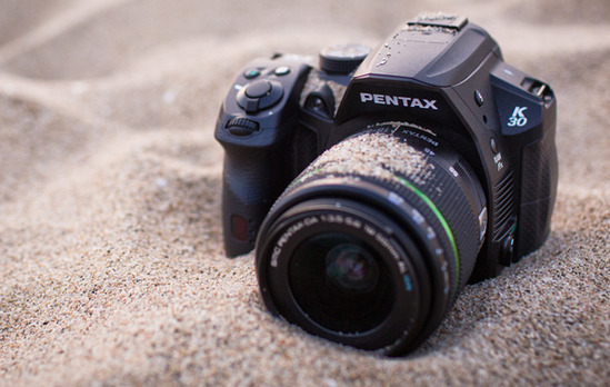 ee_wp-content_uploads_2012_05_pentax-K30-peegelkaamera-avang(1)