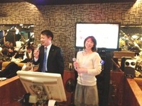 居酒屋で