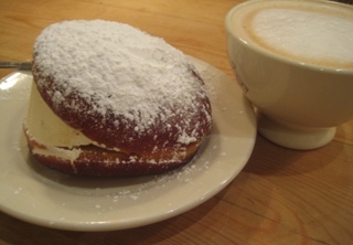 french cream donut