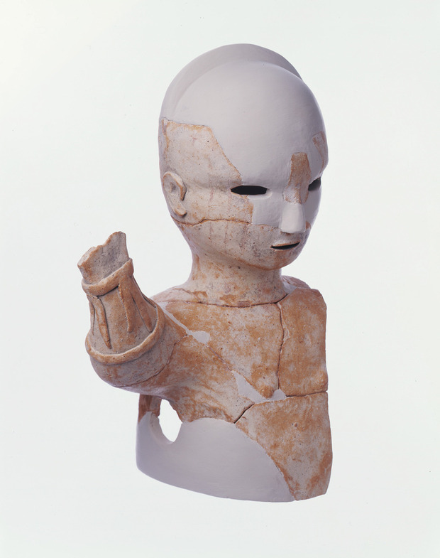 四条2号墳力士形埴輪