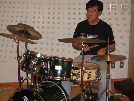 Pearl EXX725SN/C-2CS #864 Satin Scarlet EXPORT 22”バスドラム