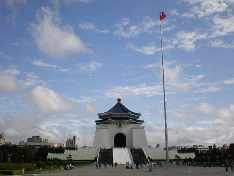 P2040954
