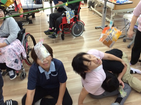 5B6CB592-04CC-4DB2-B928-4D7677AFA3DC