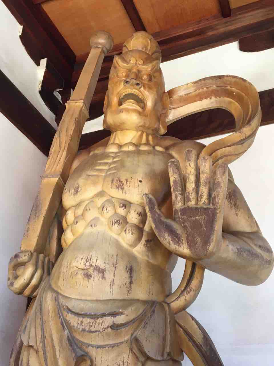 Act37 善光寺別院願王寺の仁王尊（西区）〜金色の金剛力士