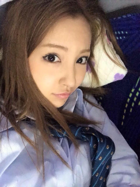板野友美