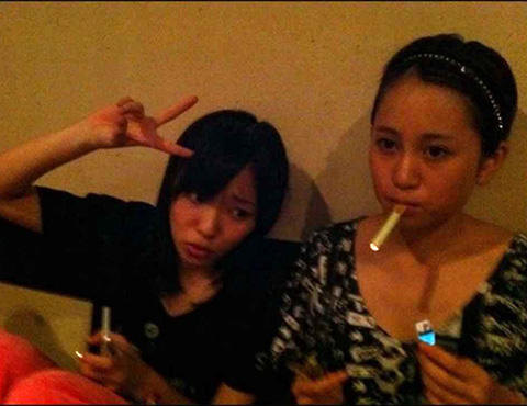 AKB 流出