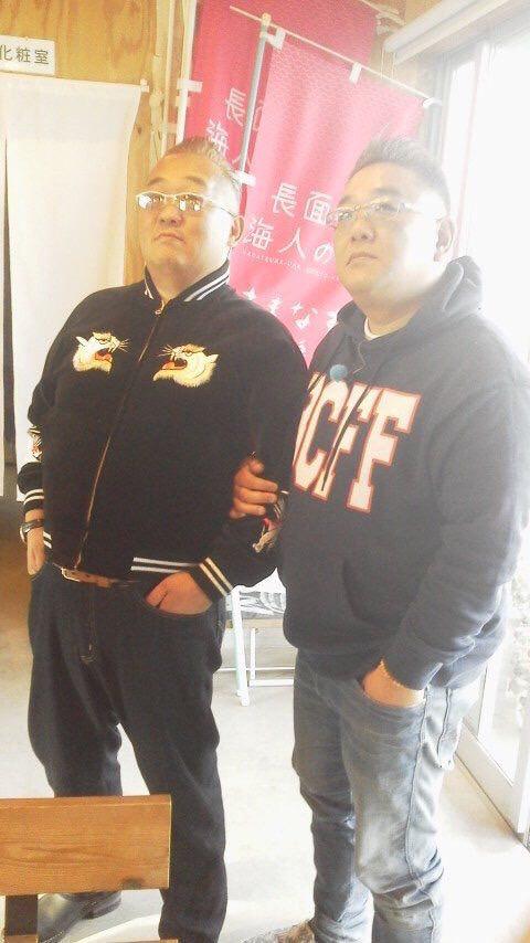 【画像あり】サンドウィッチマン伊達に激似の偽物、インタビューを受けてしまうwwwwwwww