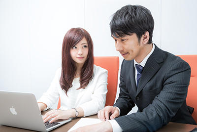 社員