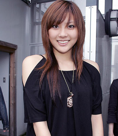 山岸舞彩　肩さん