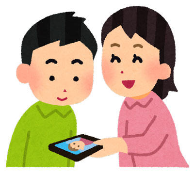 画像を見せている人