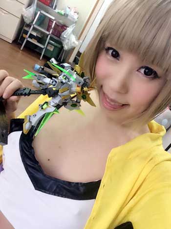 河西あみ