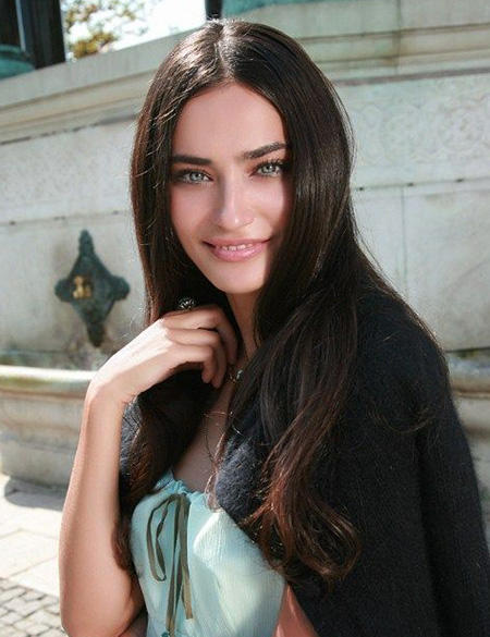 saadet_isil_aksoy_