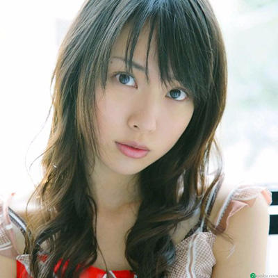 戸田恵梨香