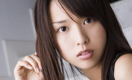 戸田恵梨香