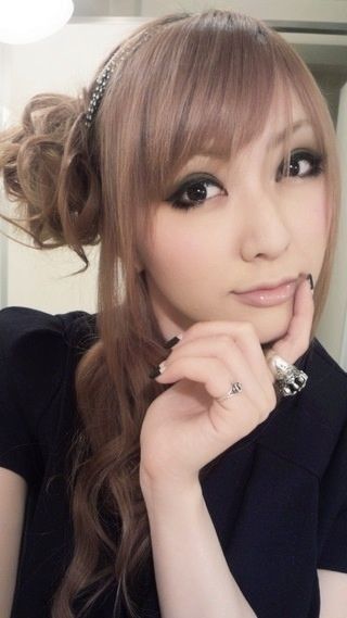 喜多村英梨