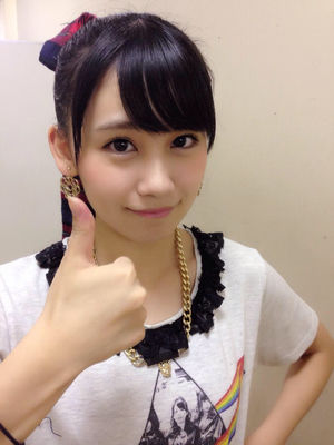 アイドル 骨折 小嶋真子
