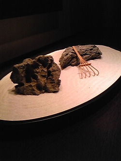 ���Ԥ�˿�ۥƥ�ˤơ���