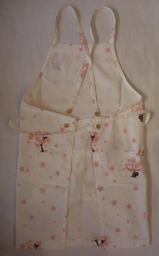 ネコマンジュウ桜ショートエプロン裏です