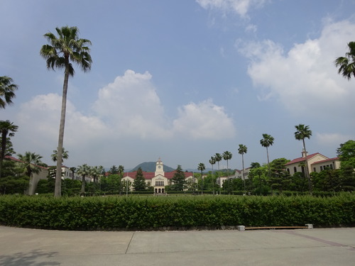 関西学院大学
