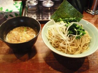 鶴一家