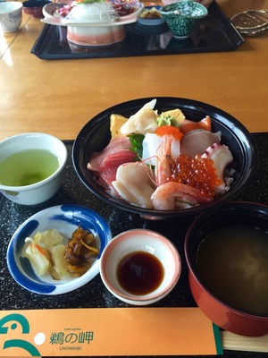 海鮮丼