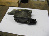 073e1869-s.jpg