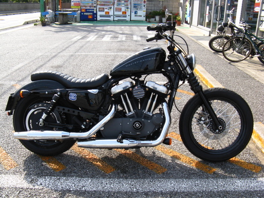 スポーツスター　xl1200nフロントホイール、タイヤセット スポーツスター xl1200x フォーティーエイト（バイク用タイヤ
