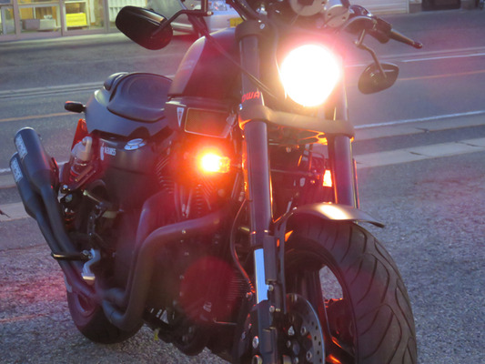 10XR1200前後ウインカー交換7