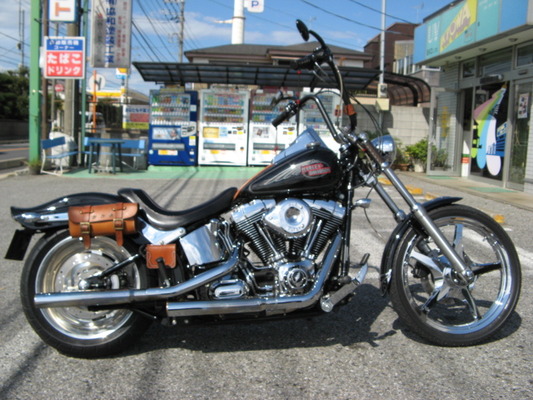 ハーレー純正シート　2007〜2010　fxstc　ソフテイルカスタム 2010 FXSTC ソフテイルカスタム - ハーレーカスタムガイド