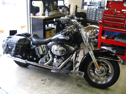 2001年式FLSTC 前後タイヤ交換の巻♪ : HarleyDavidsonパーツ