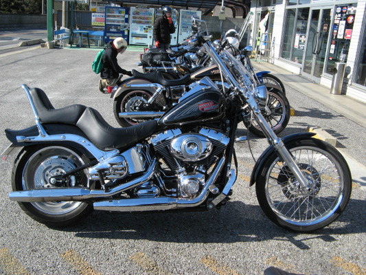 2007年式FXSTC ソフテイル・カスタムの前後タイヤ交換 