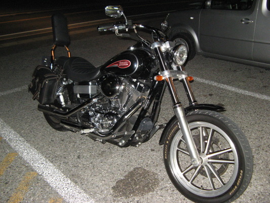 2006年式FXDL ダイナ・ローライダー ウィンドシールド取付作業