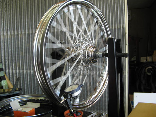 やまさん専用です  21インチ、16インチ前後セット 美品ソフテイルにて使用 やまさん専用です 21インチ、16インチ前後セット 美品ソフテイル