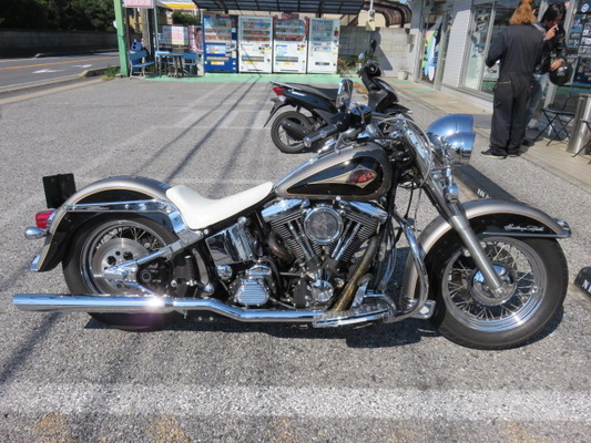 ハーレー フロントフォーク トリプルツリー ソフテイル ヘリテイジ FLSTC ハーレー EVO FLSTC ソフテイル ヘリテイジクラシック 純正 フロント