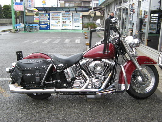 2006年式FLSTC ヘリテイジクラシックの前後タイヤ交換＋α