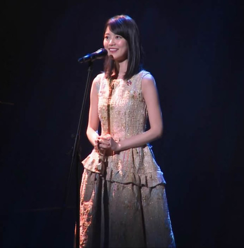 【乃木坂46】生田絵梨花”劇中歌を熱唱”!舞台『レ・ミゼラブル』製作発表会見に出席!歌唱披露の動画を公開!